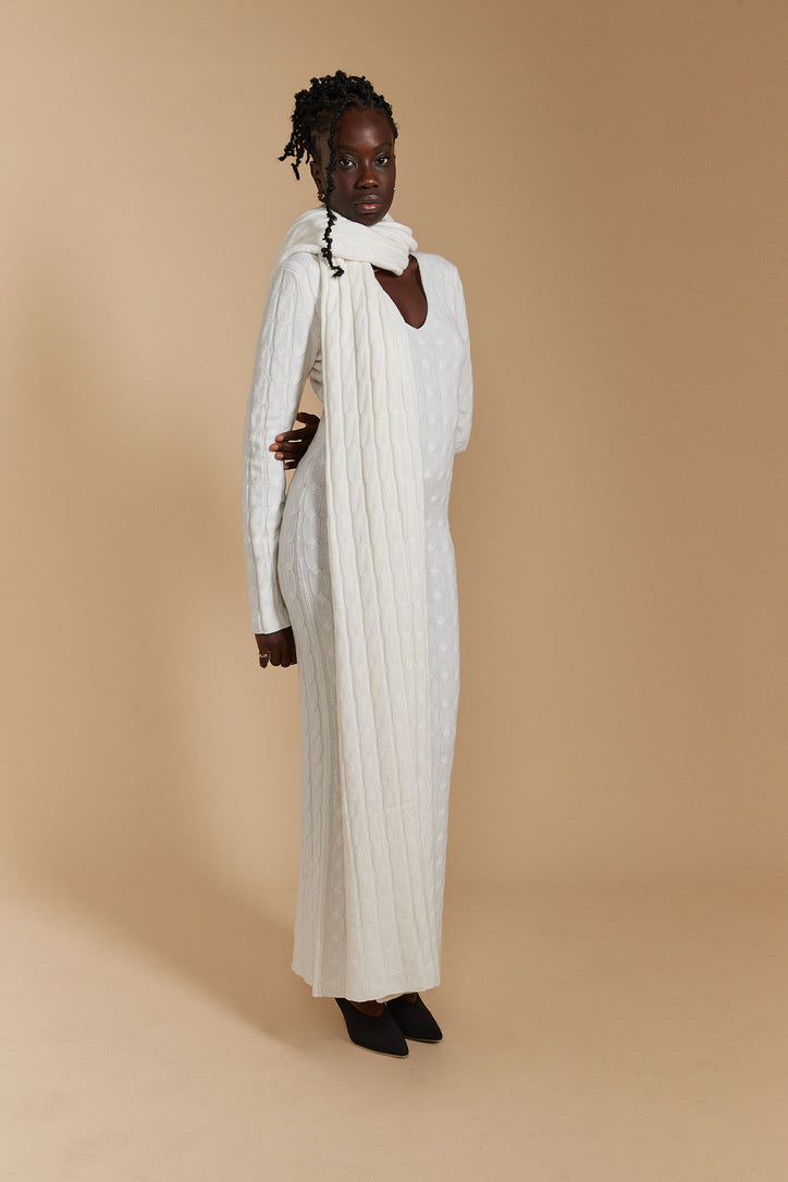 CABLE KNIT GOWN